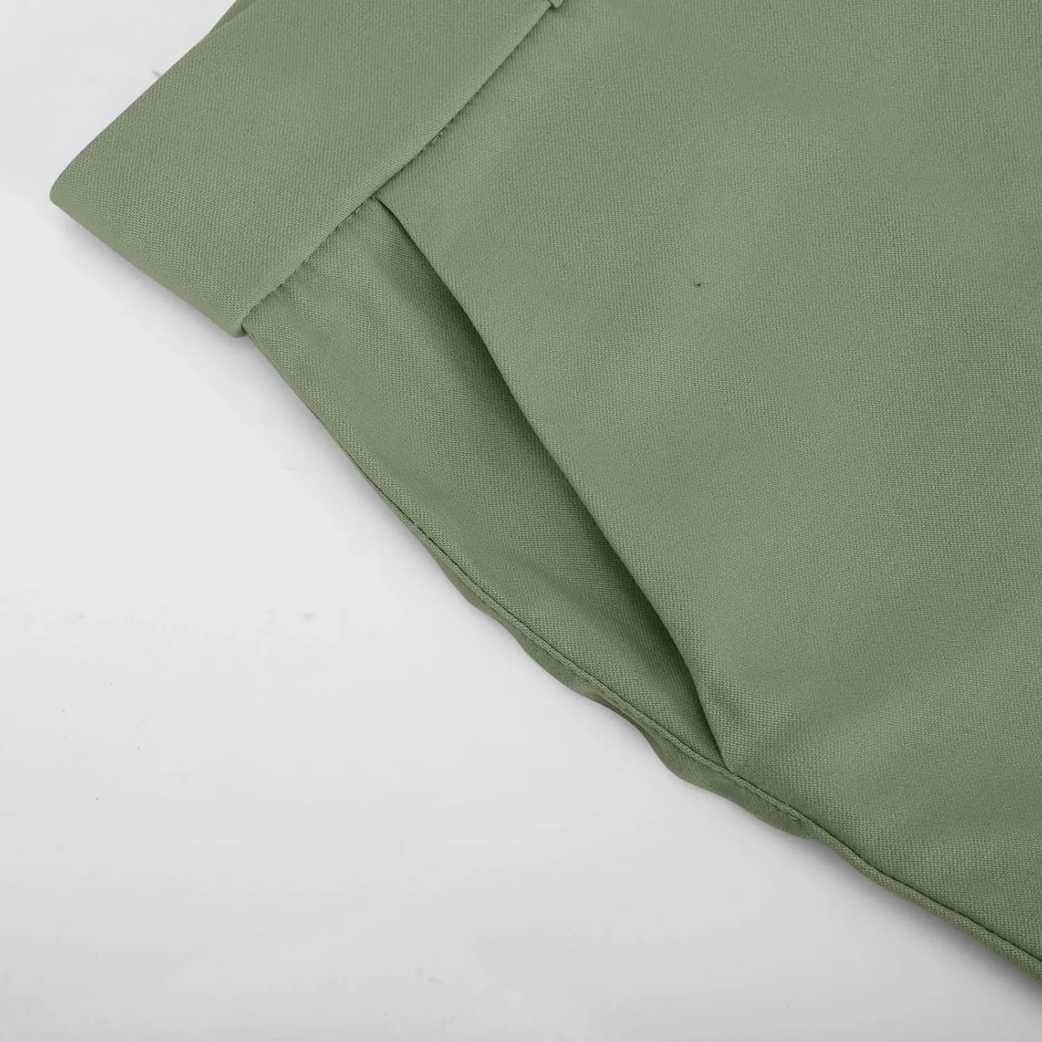 Athletic Shorts for Women High Waisted Chino Pants Straight Leg Short Pants Hiking Summer Shorts with Pockets 2025