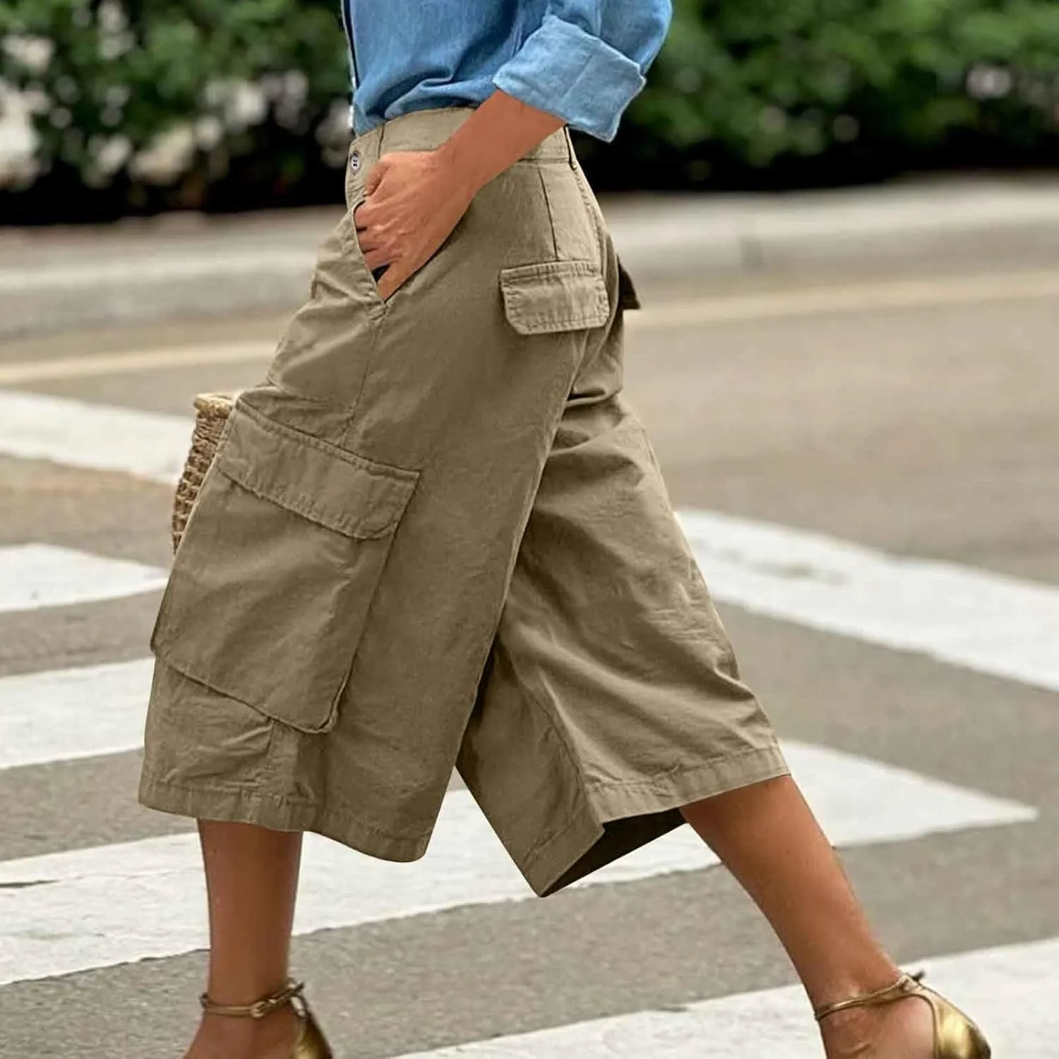 Cargo Capris for Women Stretch Wide Leg Hiking Pants Lightweight Quick Dry Baggy Cargo Pants with Pockets
