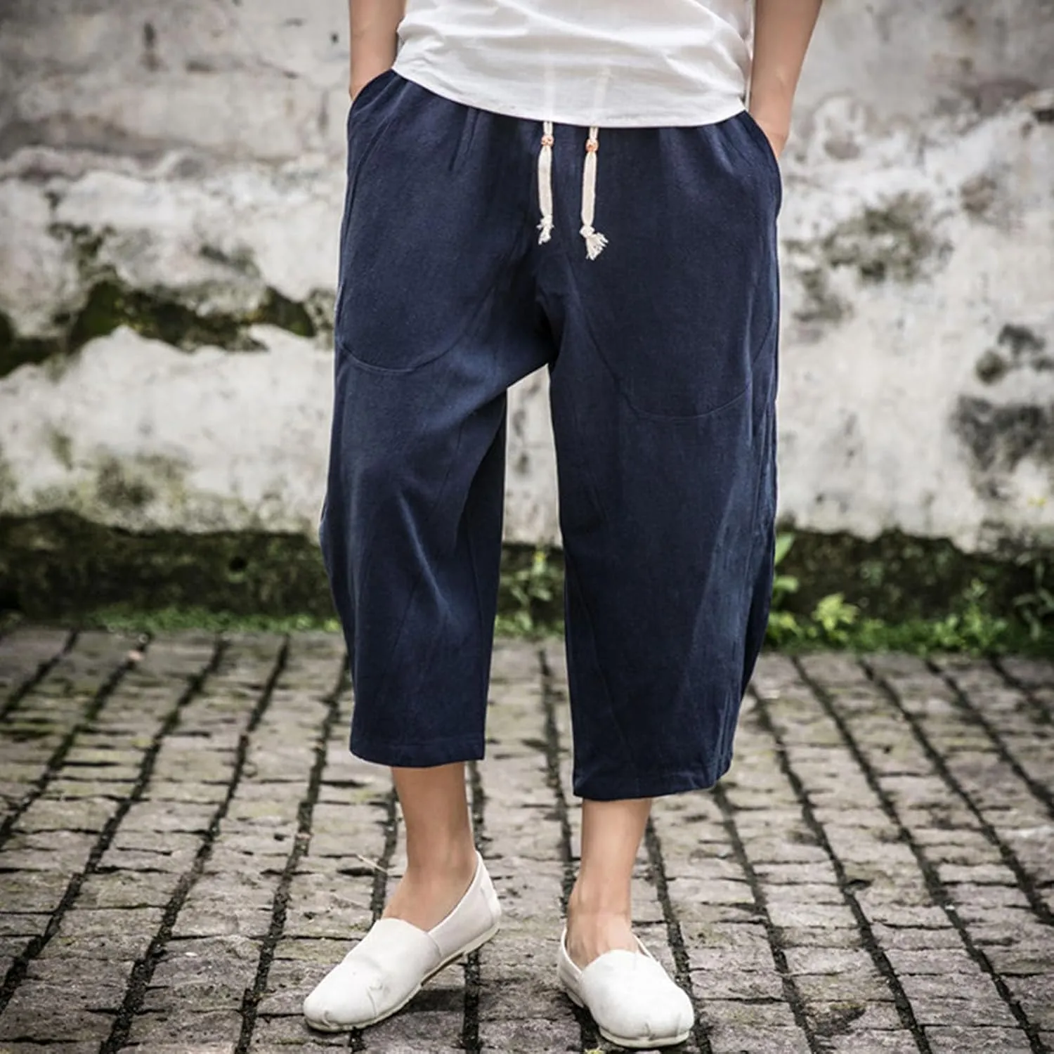 Mens Casual Linen Pants Below Knee Relaxed Fit Wide Leg Baggy Trousers Elastic Waistband Capri Comfy Gym Pants